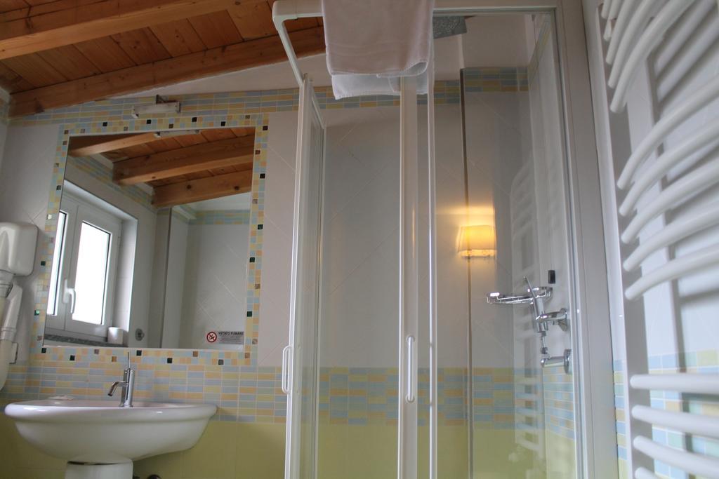 Lux Hotel Durante Milán Habitación foto